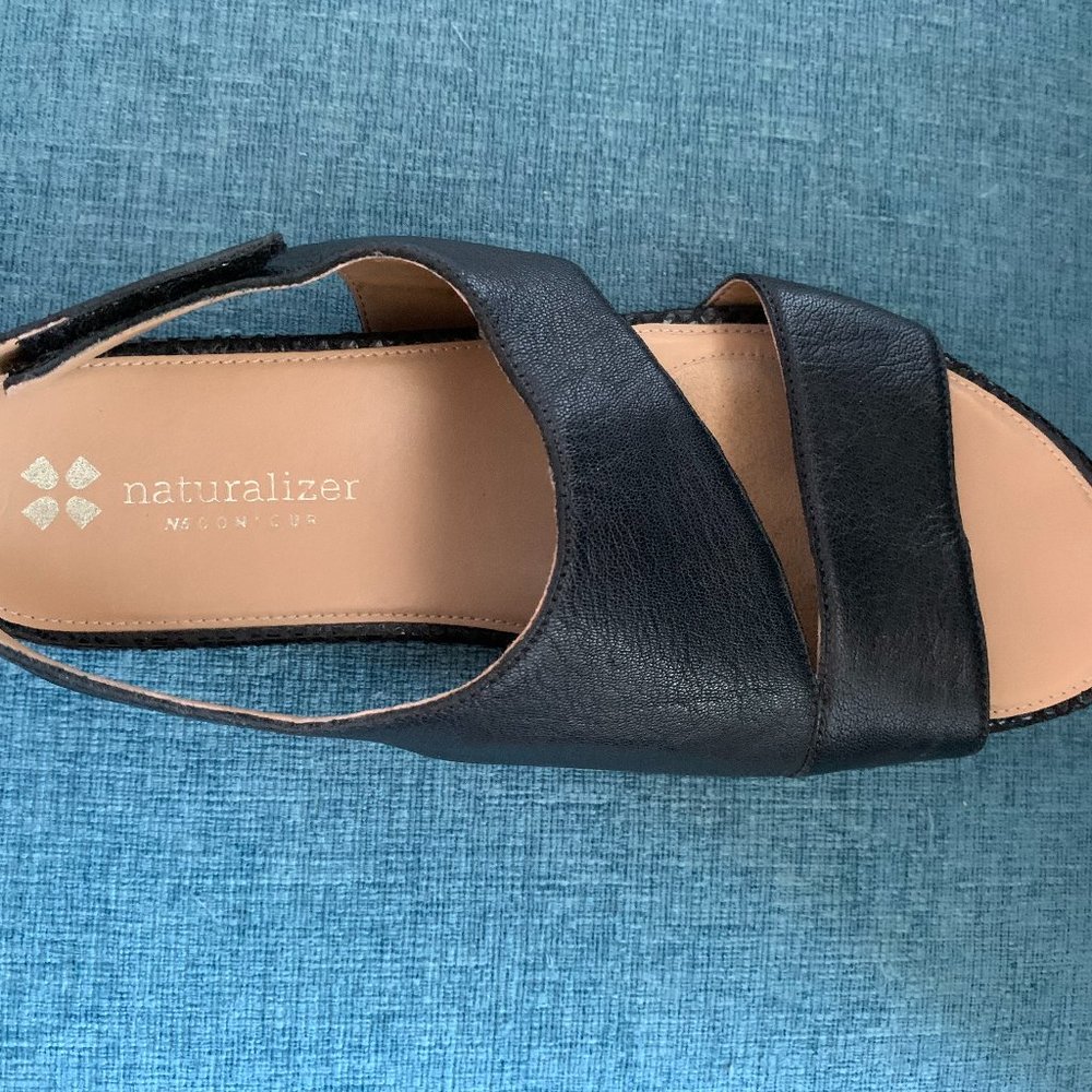 Naturalizer Black Leather Sandal size 8 1'2